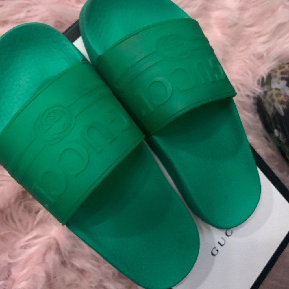 Gucci slides